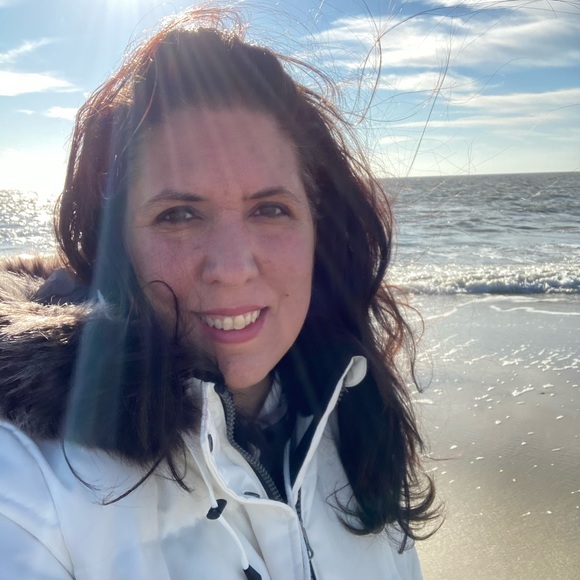 Meet your Posher! π I appreciate your business! - Picture 2 of 3